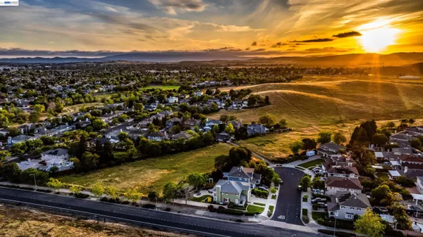 $1,395,000 | 6997 Blue Grass Court, Livermore, CA 94551