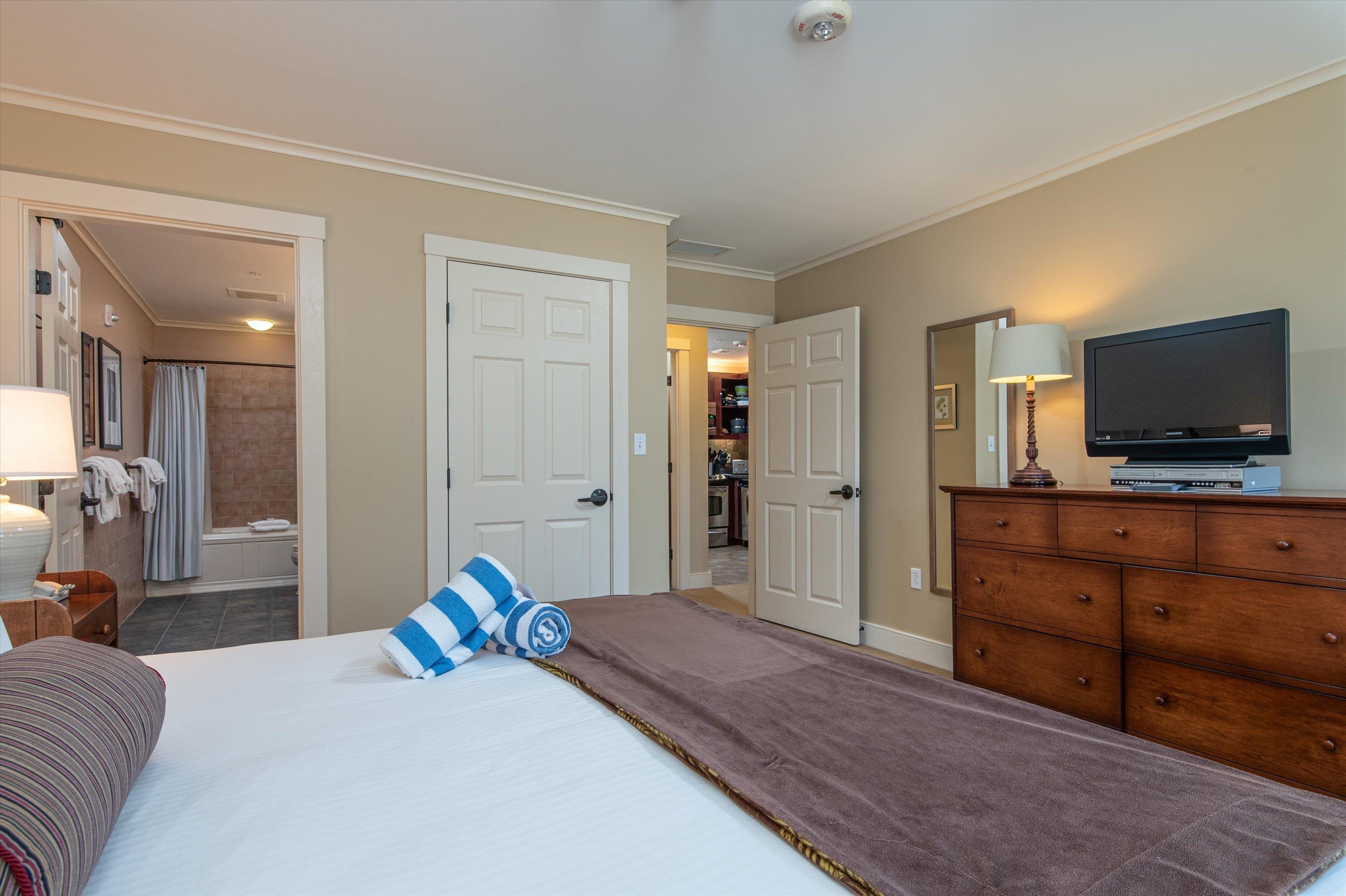 193 Jackson Gore Road, Unit 640/642 Ludlow, VT 05149 - Photo 13 of 47