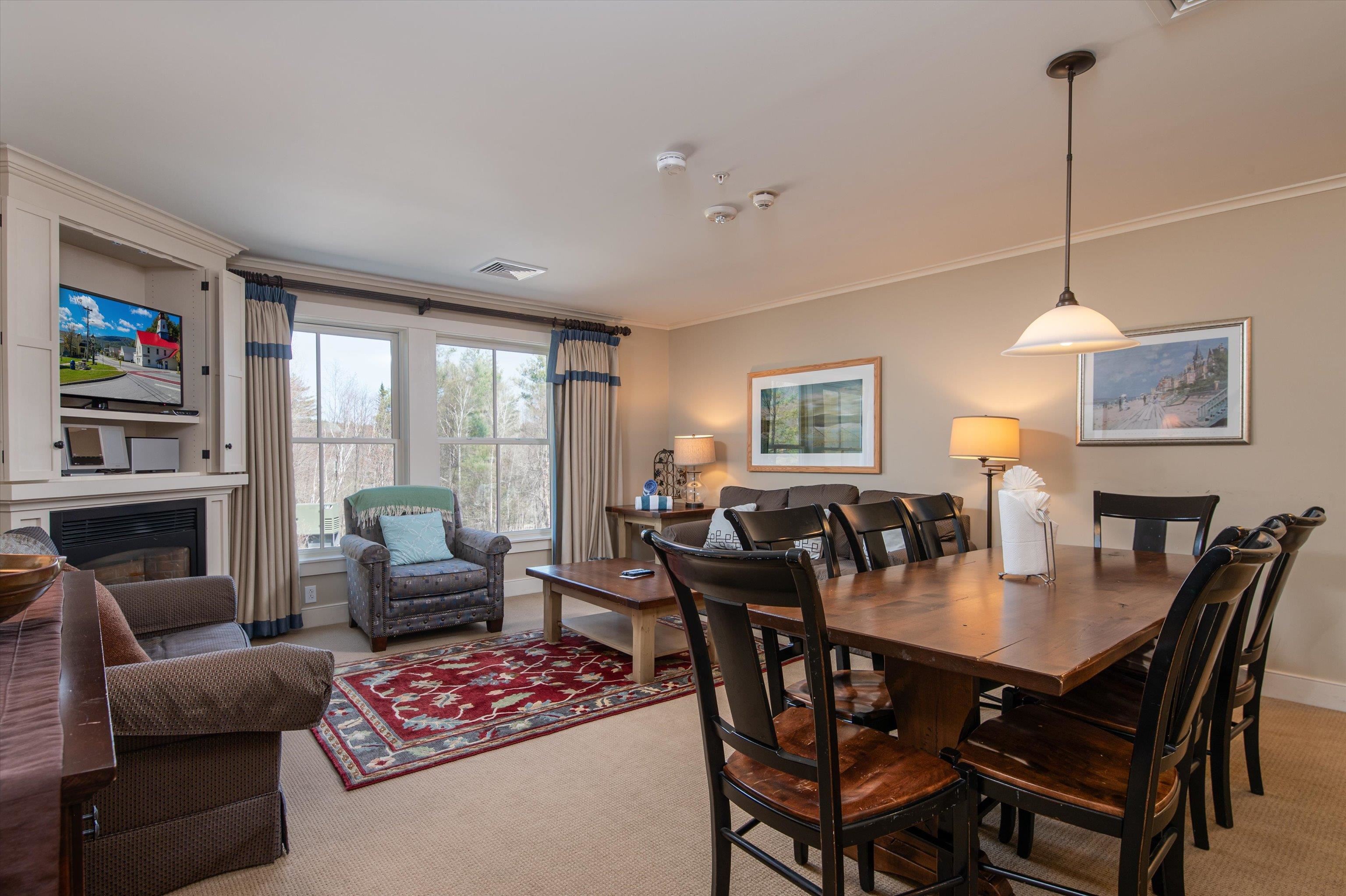 193 Jackson Gore Road, Unit 640/642 Ludlow, VT 05149 - Photo 4 of 47