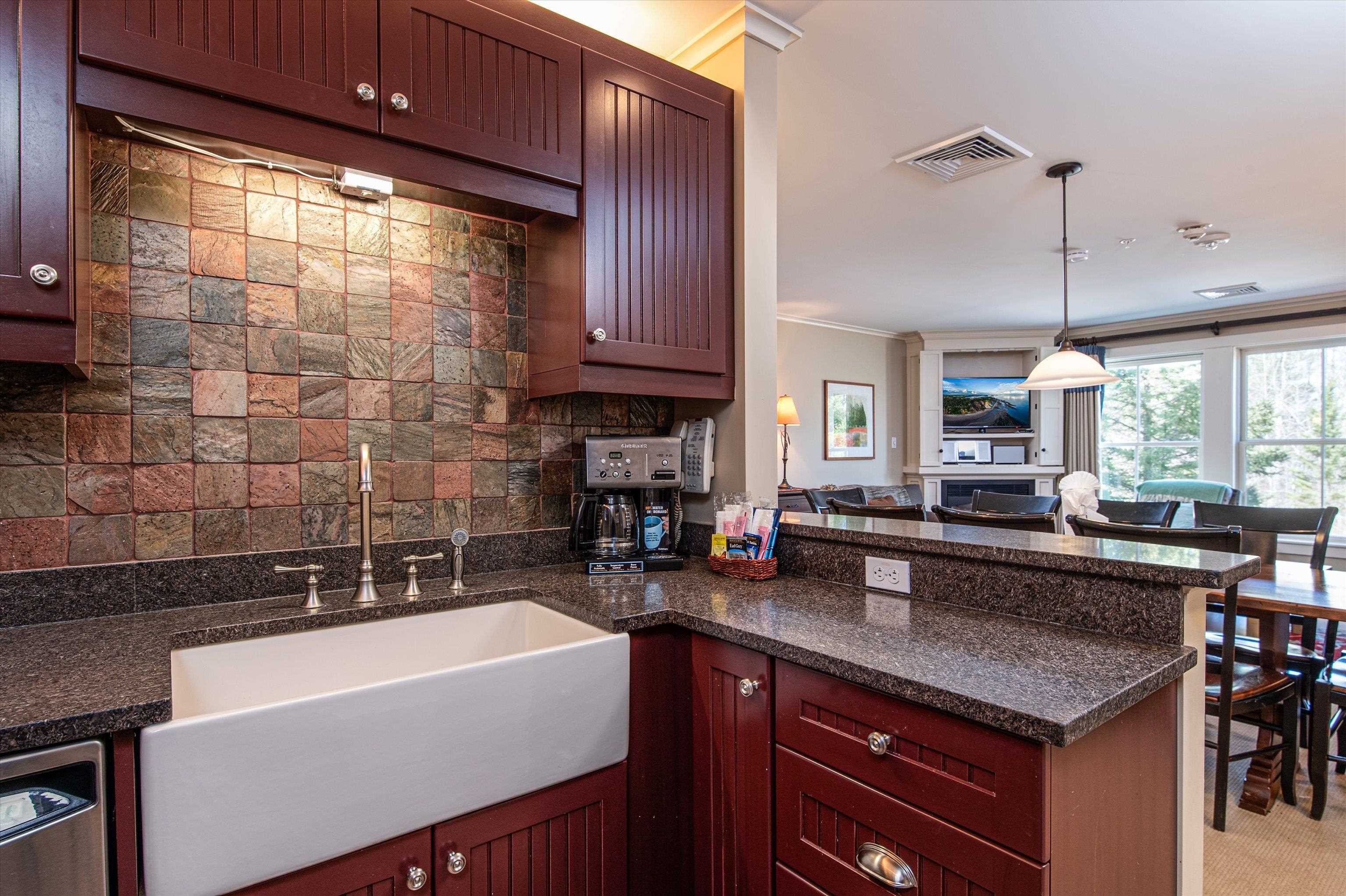 193 Jackson Gore Road, Unit 640/642 Ludlow, VT 05149 - Photo 9 of 47