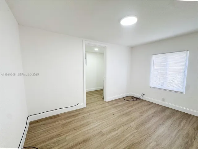 $275,000 | 648 West 10th Street, Riviera Beach, FL 33404