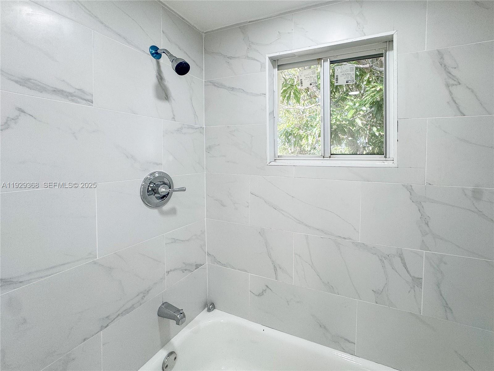 648 West 10th Street Riviera Beach, FL 33404 - Photo 14 of 19 Gallery Image 14