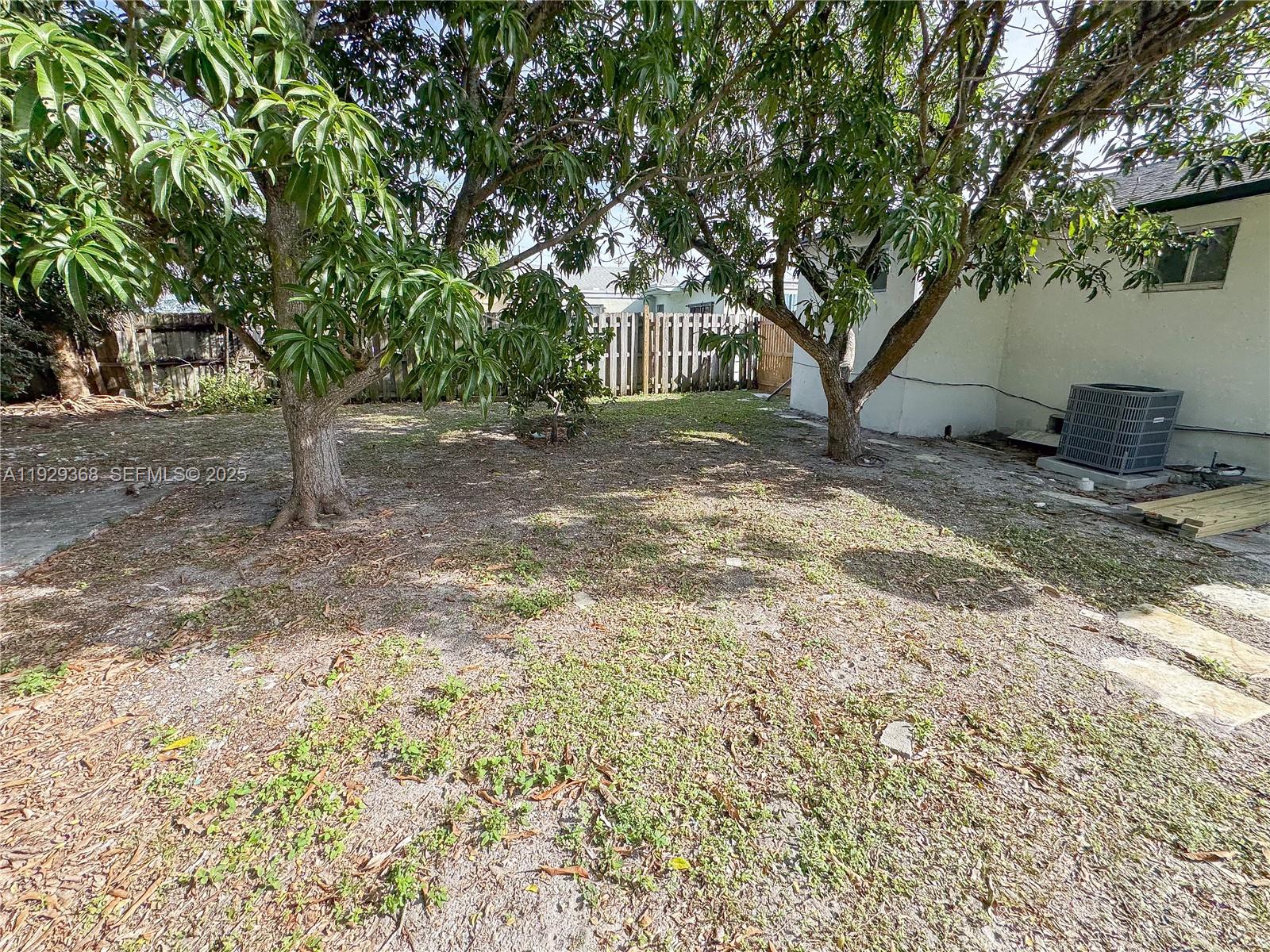648 West 10th Street Riviera Beach, FL 33404 - Photo 16 of 19 Gallery Image 16