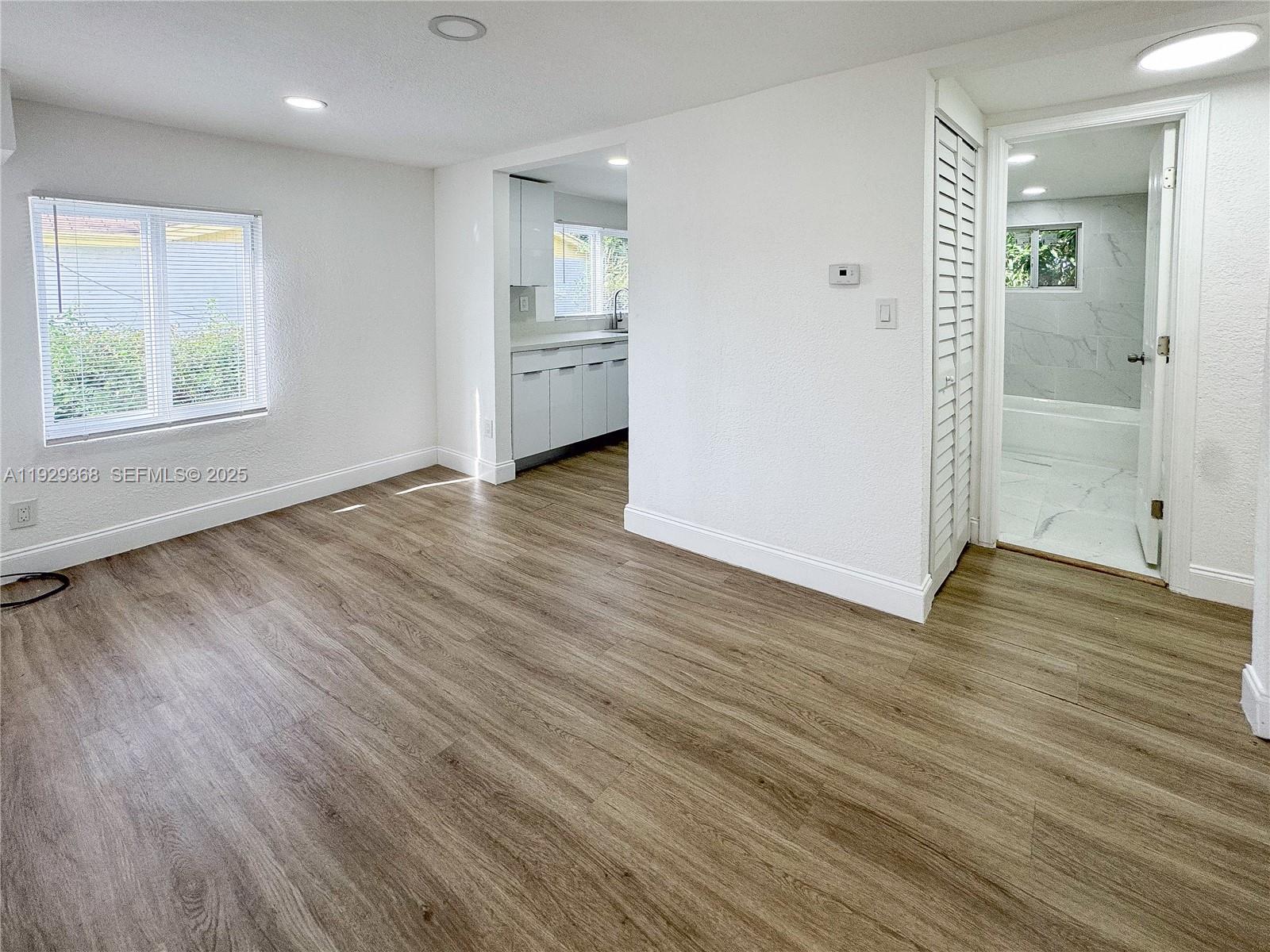 648 West 10th Street Riviera Beach, FL 33404 - Photo 6 of 19 Gallery Image 6