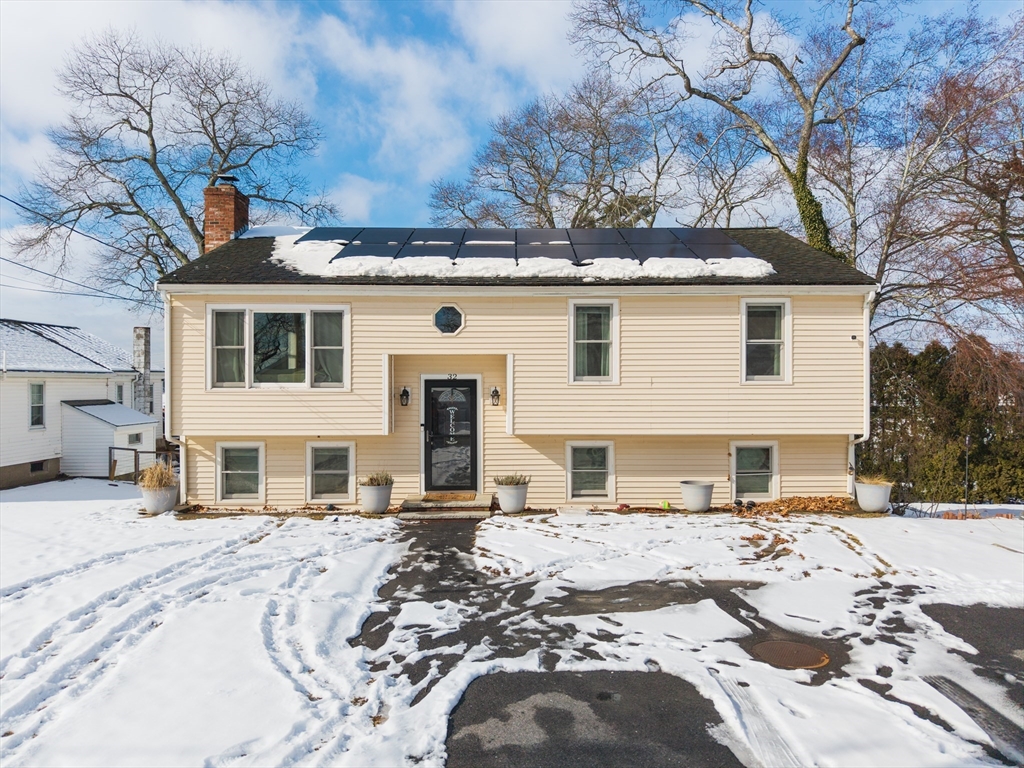 32 White Island Road Halifax, MA 02338 - Photo 1 of 7 Gallery Image 1