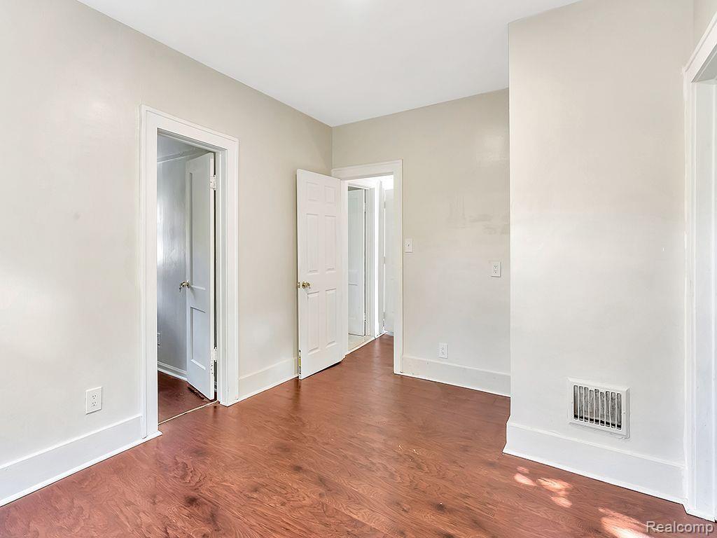 6337 Rutherford Street Detroit, MI 48228 - Photo 21 of 23 Gallery Image 21