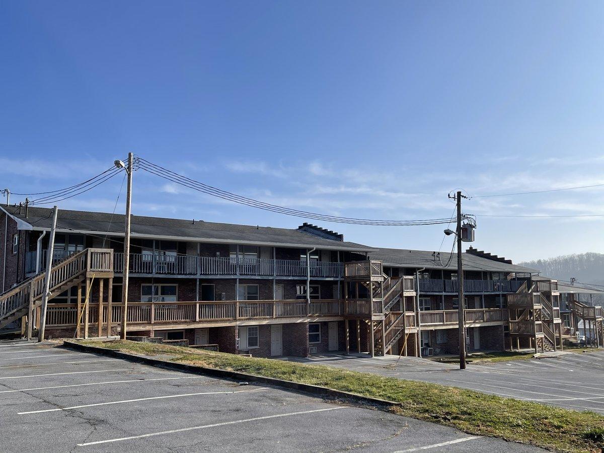 3500 Timberlake Road Johnson City, TN 37601 - Photo 8 of 9 8