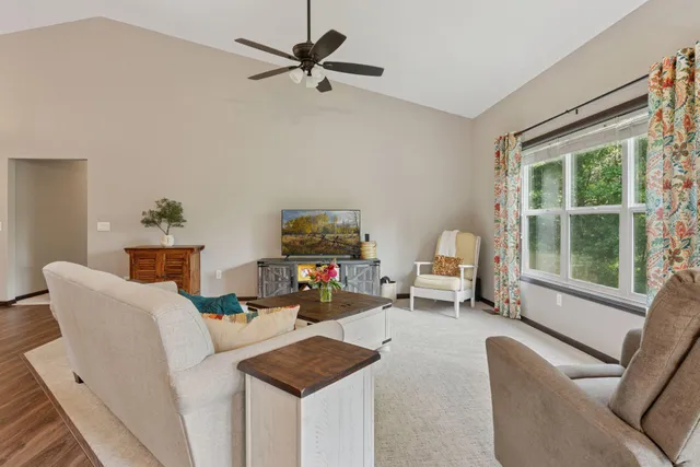 $539,900 | 959 239th Avenue Northwest, St. Francis, MN 55070