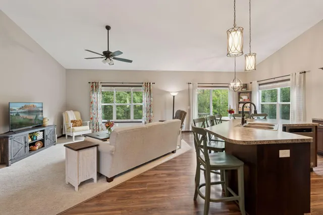 $539,900 | 959 239th Avenue Northwest, St. Francis, MN 55070