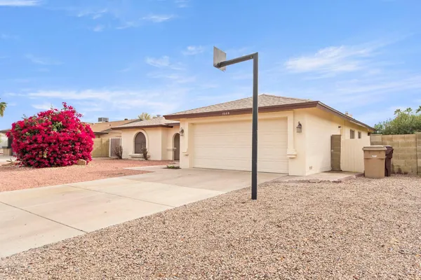 $2,200 | 7309 West Canterbury Drive, Peoria, AZ 85345