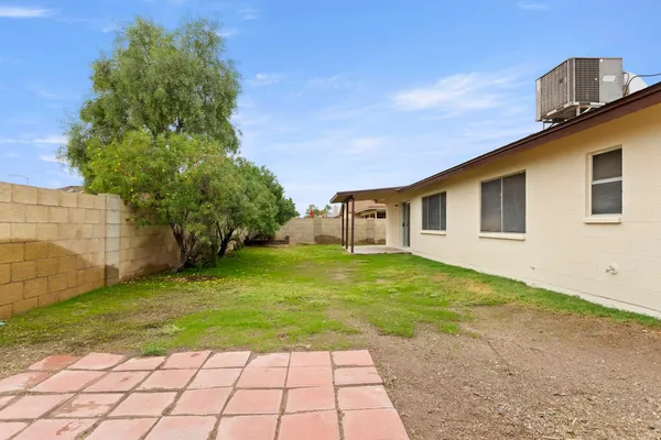 $2,200 | 7309 West Canterbury Drive, Peoria, AZ 85345