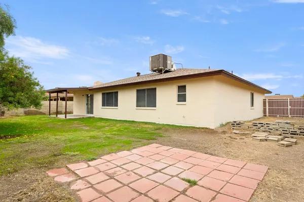 $2,200 | 7309 West Canterbury Drive, Peoria, AZ 85345