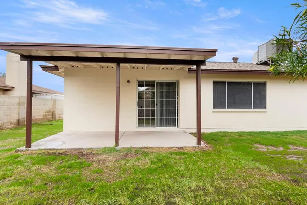 $2,200 | 7309 West Canterbury Drive, Peoria, AZ 85345