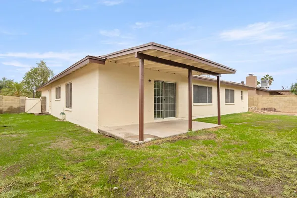 $2,200 | 7309 West Canterbury Drive, Peoria, AZ 85345