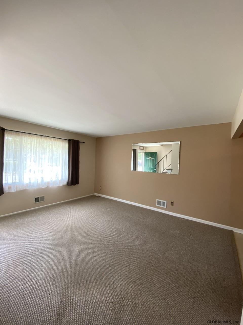 48 Hunting Road Albany, NY 12205 - Photo 8 of 28 Photo 8