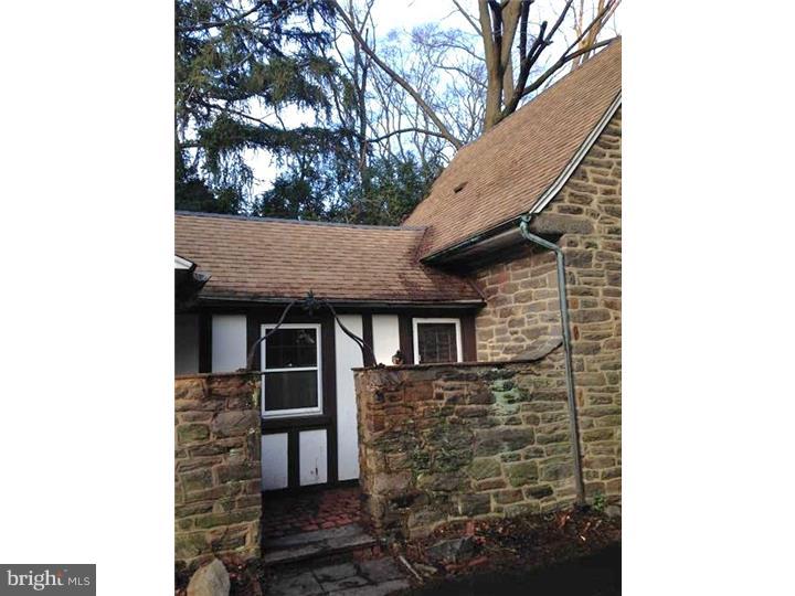 217 Barker Road Wyncote, PA 19095 - Photo 3 of 9