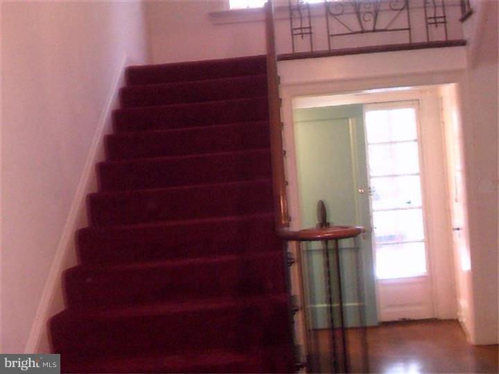 217 Barker Road Wyncote, PA 19095 - Photo 5 of 9
