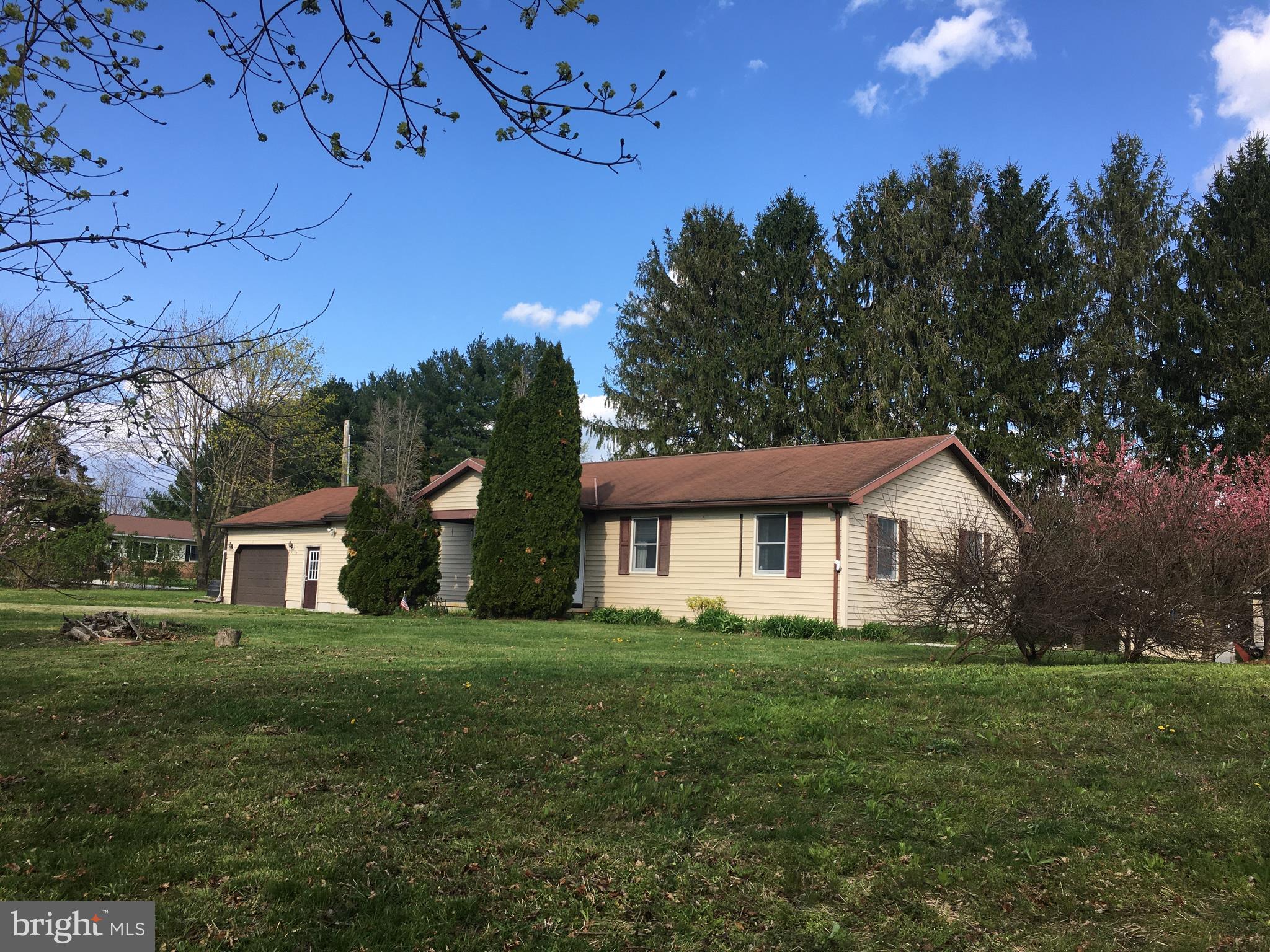390 Sunset Road Orrtanna, PA 17353 - Photo 3 of 24 Gallery Image 3