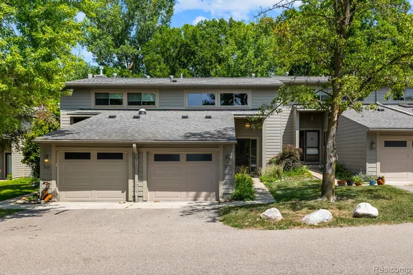 $299,900 | 3123 Lakehaven Drive, Ann Arbor, MI 48105