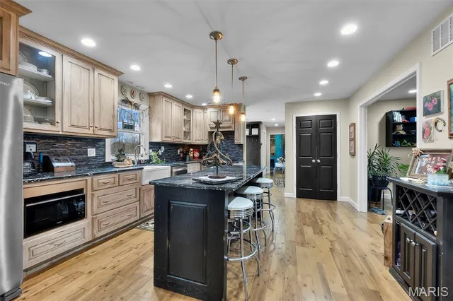 $524,900 | 1923 State Hwy PP, Scott City, MO 63780