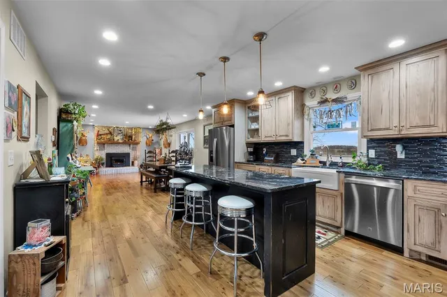 $524,900 | 1923 State Hwy PP, Scott City, MO 63780