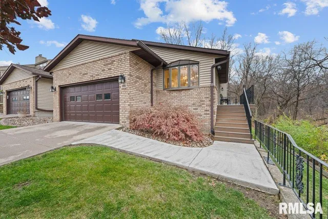 $255,000 | 880 47th Avenue, Unit 2, East Moline, IL 61244