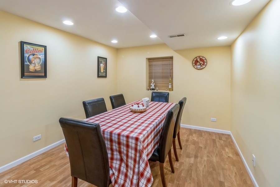 12 Trail Ridge Court Streamwood, IL 60107 - Photo 24 of 33 Gallery Image 24