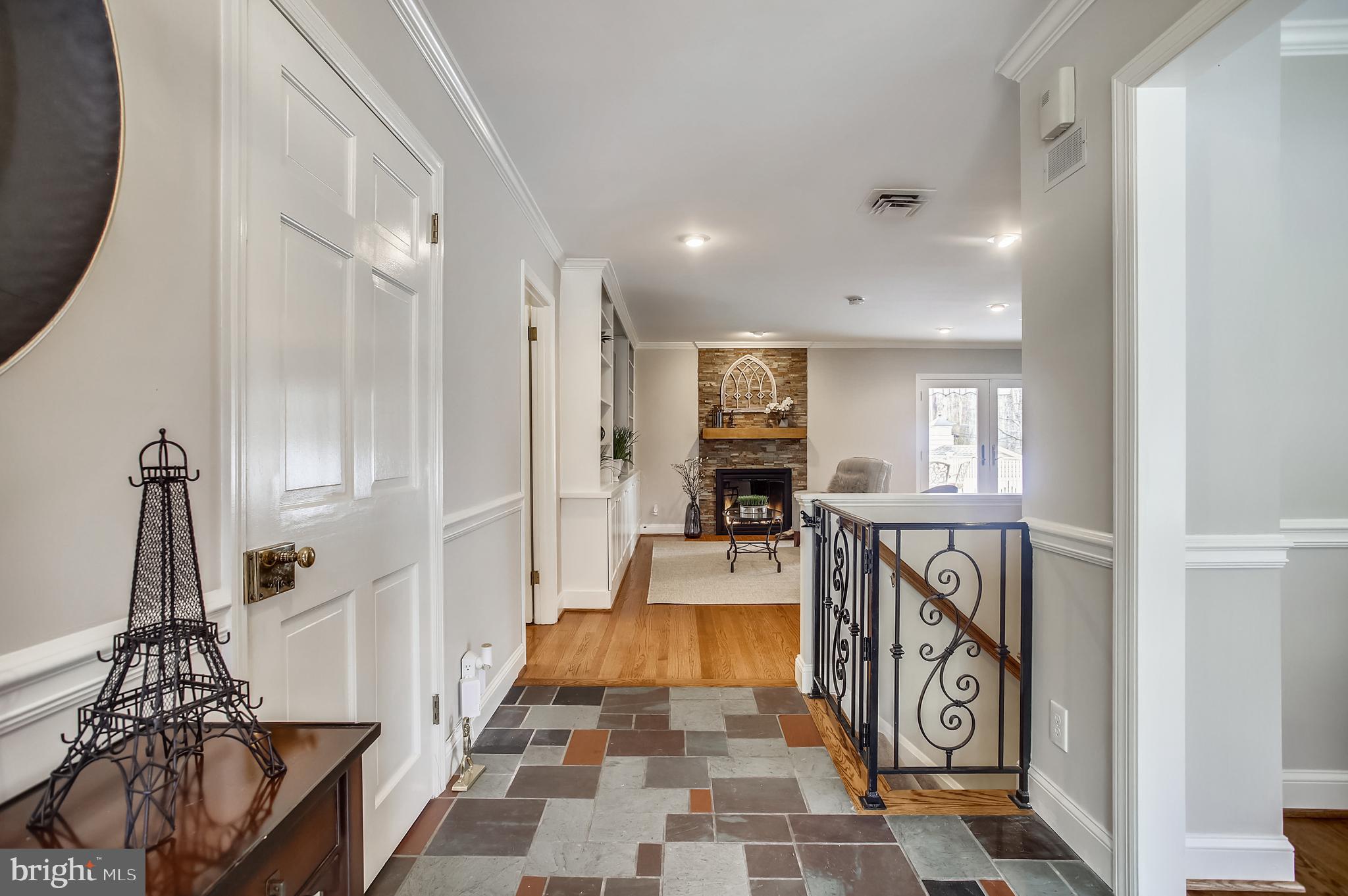 8731 Valleyfield Road Lutherville-Timonium, MD 21093 - Photo 28 of 43 Main Level-Foyer