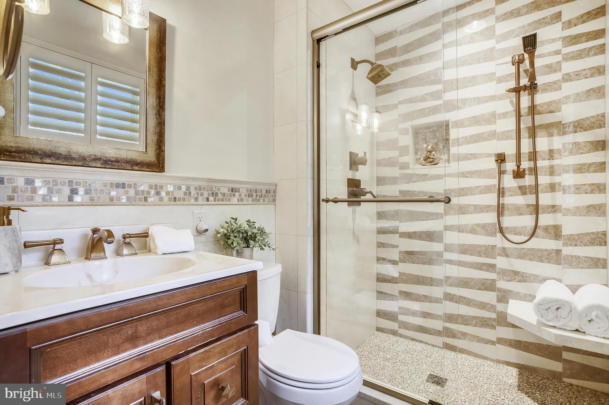8731 Valleyfield Road Lutherville-Timonium, MD 21093 - Photo 31 of 43 Main Level-Primary Bath