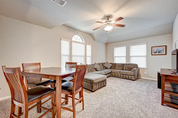 $3,500 | 5614 Glenfield Spring Lane, Spring, TX 77389