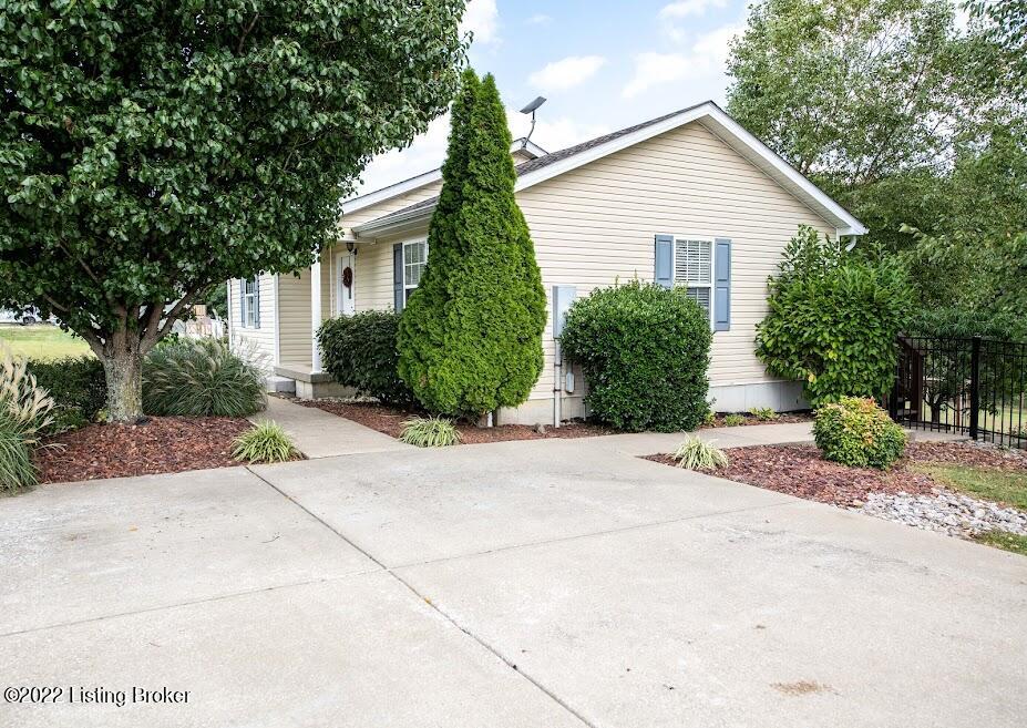 13592 Salt River Road Eastview, KY 42732 - Photo 41 of 64 13592 Salt Lake Road-6