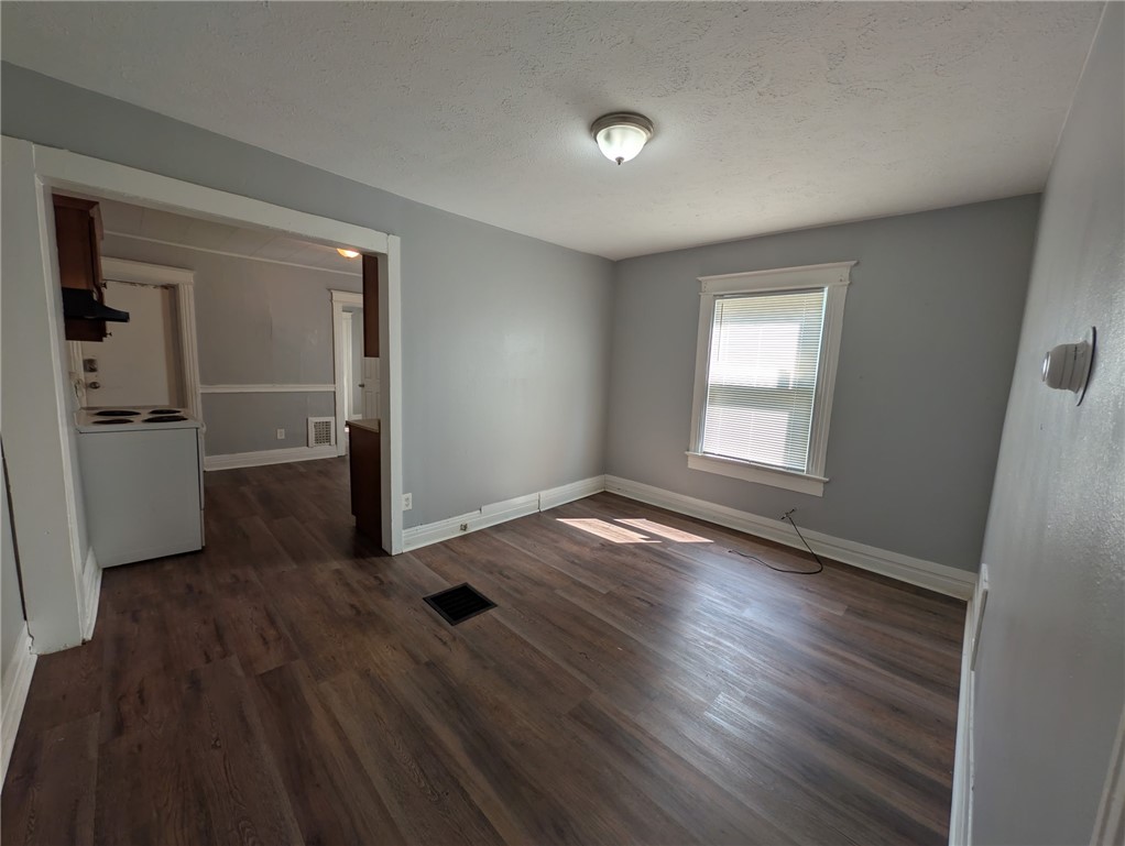 51 Federal Street Rochester, NY 14609 - Photo 3 of 9 Gallery Image 3