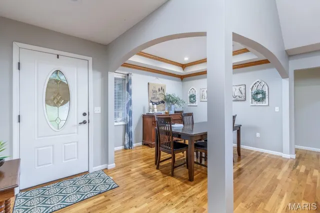 $379,900 | 20145 Providence Drive, Lebanon, MO 65536