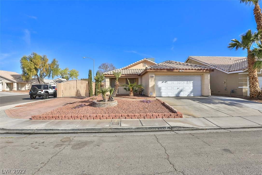 4330 Ranch Foreman Road North Las Vegas, NV 89032 - Photo 1 of 34