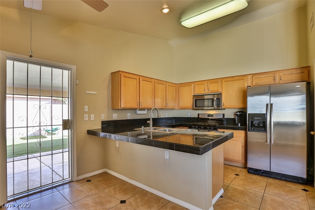 4330 Ranch Foreman Road North Las Vegas, NV 89032 - Photo 13 of 34
