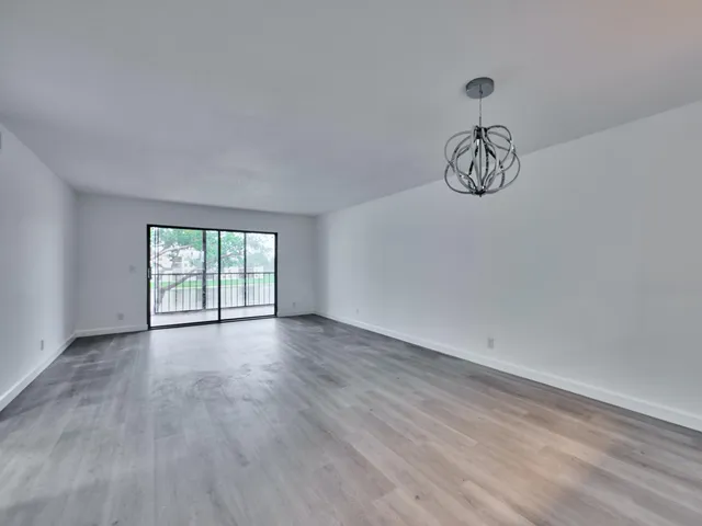 $319,995 | 6193 Pointe Regal Circle, Unit 306, Delray Beach, FL 33484