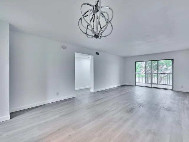 $319,995 | 6193 Pointe Regal Circle, Unit 306, Delray Beach, FL 33484