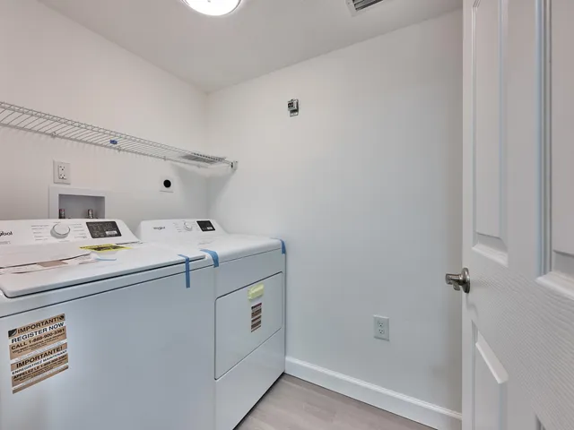 $319,995 | 6193 Pointe Regal Circle, Unit 306, Delray Beach, FL 33484