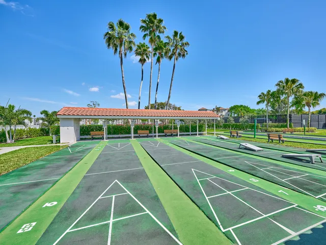 $319,995 | 6193 Pointe Regal Circle, Unit 306, Delray Beach, FL 33484