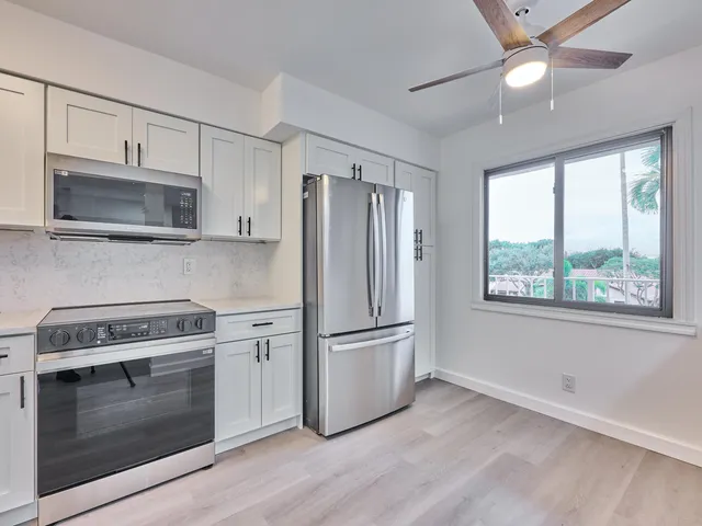 $319,995 | 6193 Pointe Regal Circle, Unit 306, Delray Beach, FL 33484