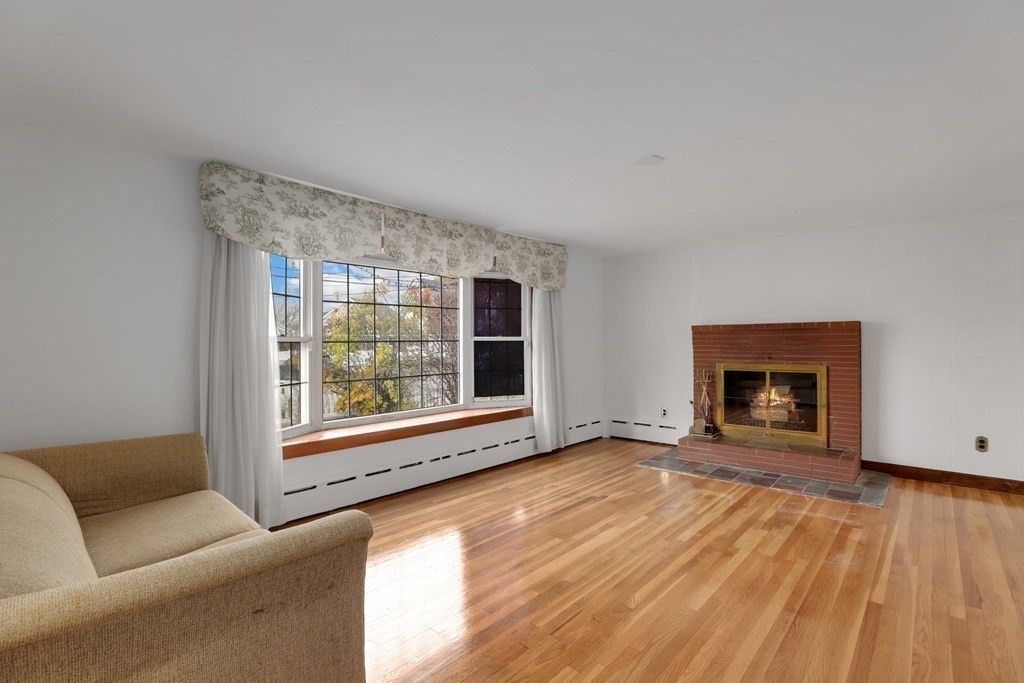 69 Edinboro Road Quincy, MA 02169 - Photo 3 of 30 Gallery Image 3