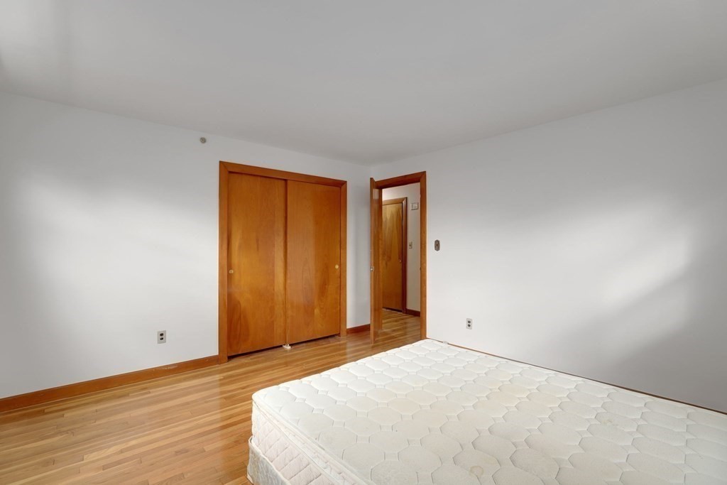 69 Edinboro Road Quincy, MA 02169 - Photo 5 of 30 Gallery Image 5
