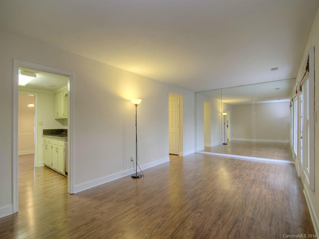 8335 Knights Bridge Road Charlotte, NC 28210 - Photo 11 of 20 Gallery Image 11