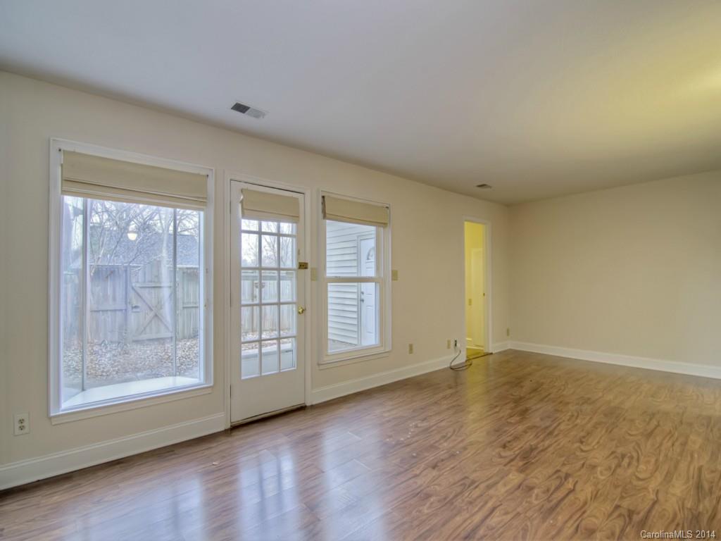 8335 Knights Bridge Road Charlotte, NC 28210 - Photo 12 of 20 Gallery Image 12