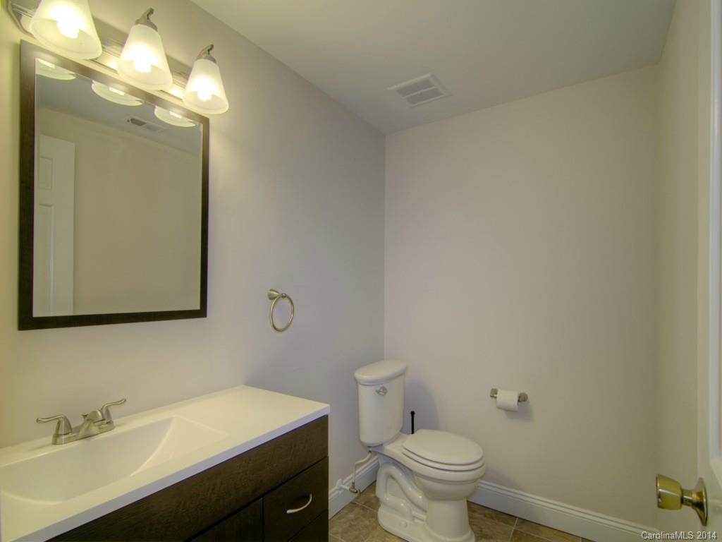 8335 Knights Bridge Road Charlotte, NC 28210 - Photo 13 of 20 Gallery Image 13