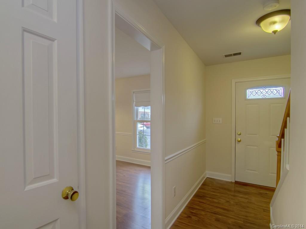8335 Knights Bridge Road Charlotte, NC 28210 - Photo 3 of 20 Gallery Image 3