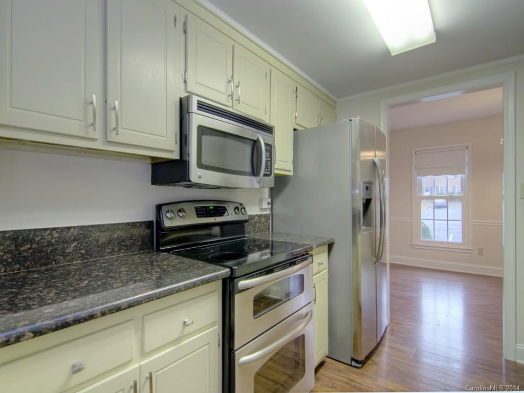 8335 Knights Bridge Road Charlotte, NC 28210 - Photo 8 of 20 Gallery Image 8