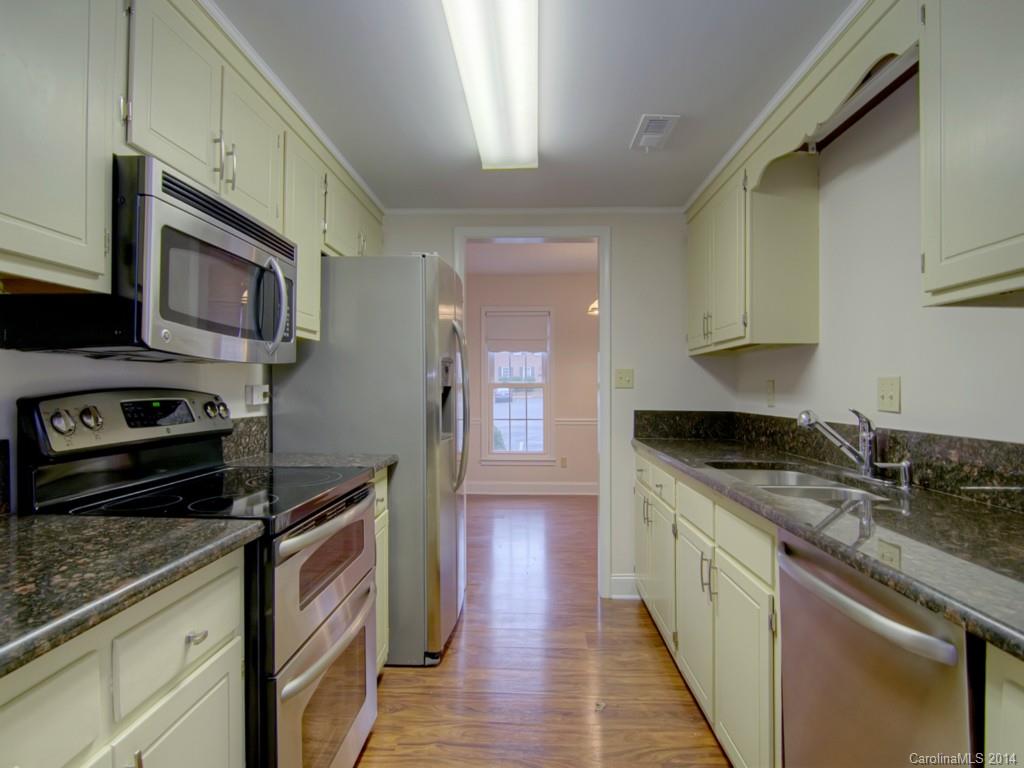 8335 Knights Bridge Road Charlotte, NC 28210 - Photo 9 of 20 Gallery Image 9