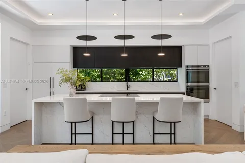$2,250,000 | 661 Northeast 120th Street, Biscayne Park, FL 33161