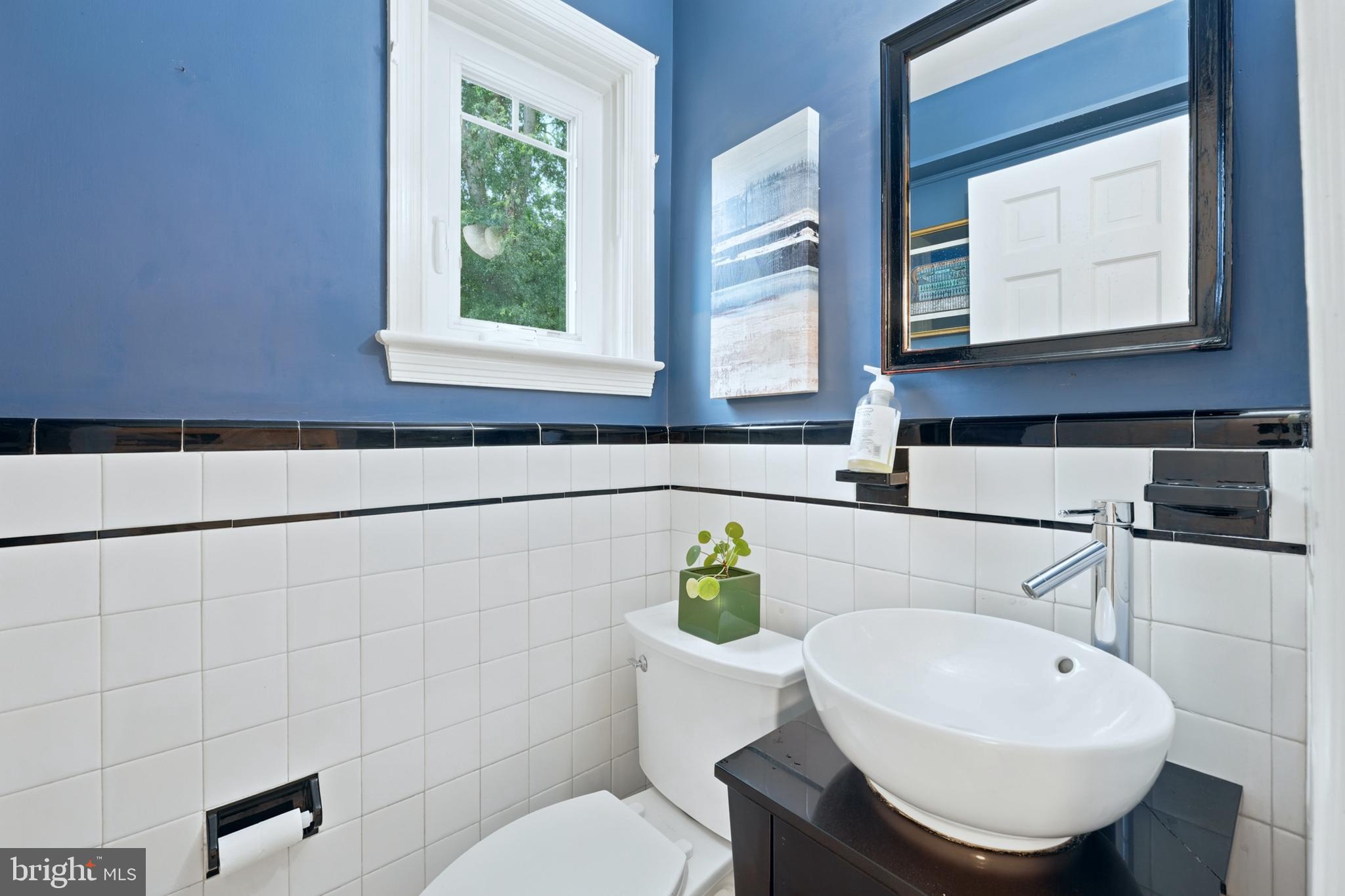 8902 Sudbury Road Silver Spring, MD 20901 - Photo 13 of 68